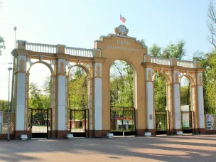 В Нижнем Новгороде установлены зоны охраны Автозаводского парка культуры и отдыха, являющегося объектом культурного наследия регионального значения (Постановление Правительства Нижегородской области от 8 апреля 2022 года № 250).